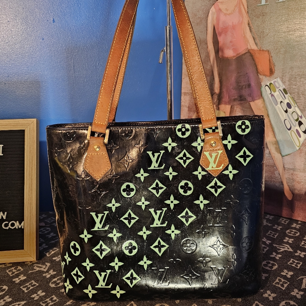 Custom Louis Vuitton Vernis Houston dyed black with mint htv monogram